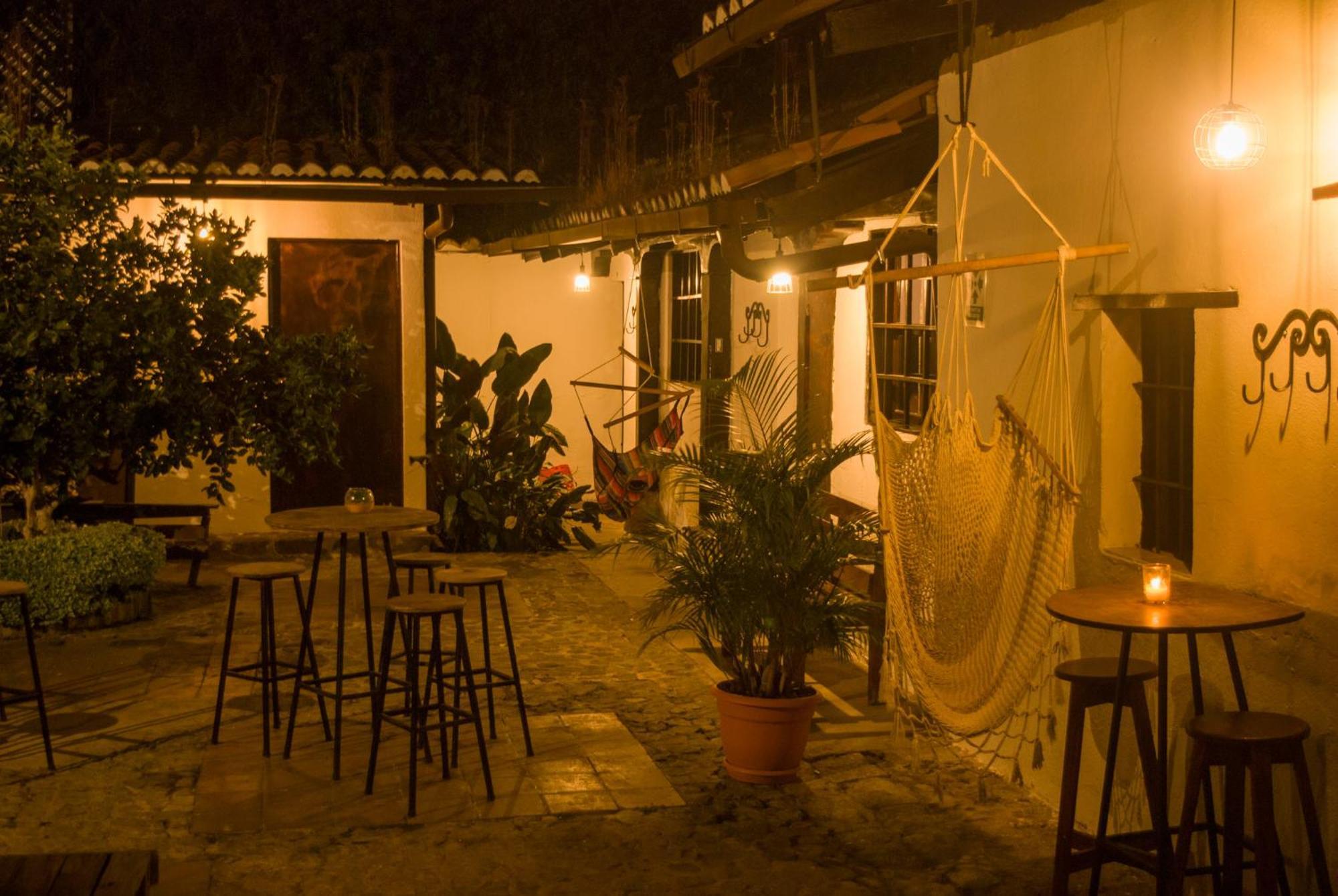 Tzunun Hostel Antigua Exterior photo