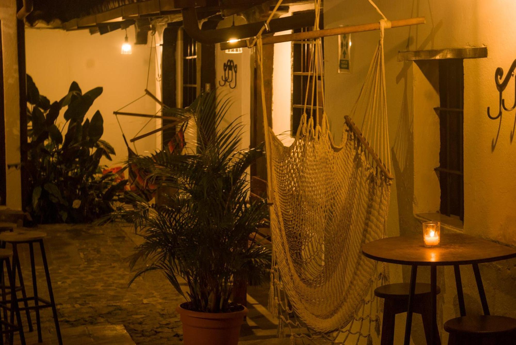 Tzunun Hostel Antigua Exterior photo
